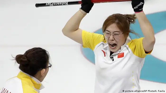 Pyeongchang 2018 Olympische Winterspiele - Curling Frauen - Liu Jinli aus China