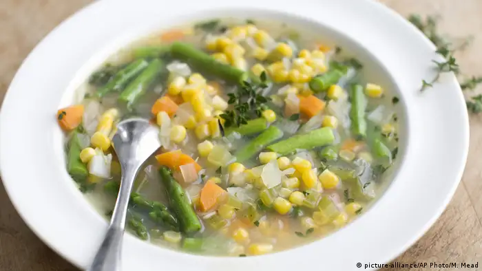 Maissuppe (picture-alliance/AP Photo/M. Mead)