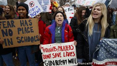 Can a group of students stop the US cycle of gun violence? – DW – 02/21 ...