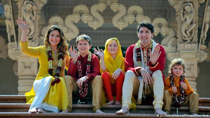 Trudeau mit seiner Familie in Indien (picture alliance/PTI/dpa/Gan-Amd)