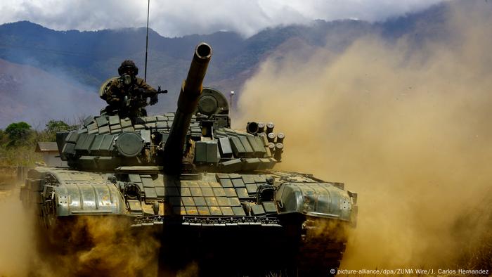 Venezuela Militärübung in Naguanagua (picture-alliance/dpa/ZUMA Wire/J. Carlos Hernandez)