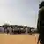 Un soldat monte la garde dans un établissement du nord-est du Nigeria (Archives - 26.02.2018)