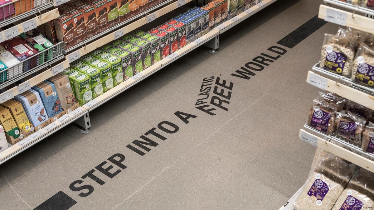 Supermarkets Remove Illegal Disposables