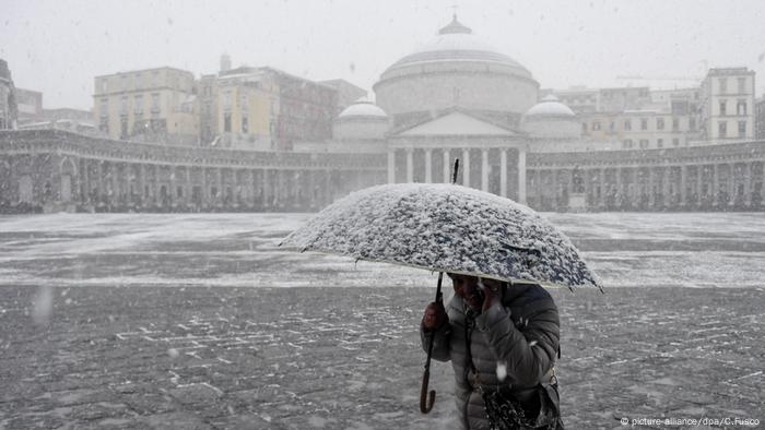 Deadly Beast From The East Winter Blizzard Batters Europe News Dw 28 02 18