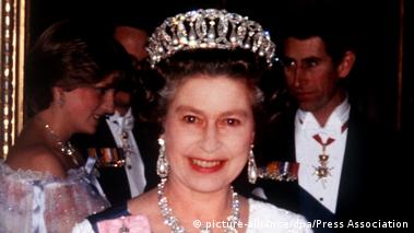 Attempt on Queen Elizabeth II's life confirmed – DW – 03/01/2018