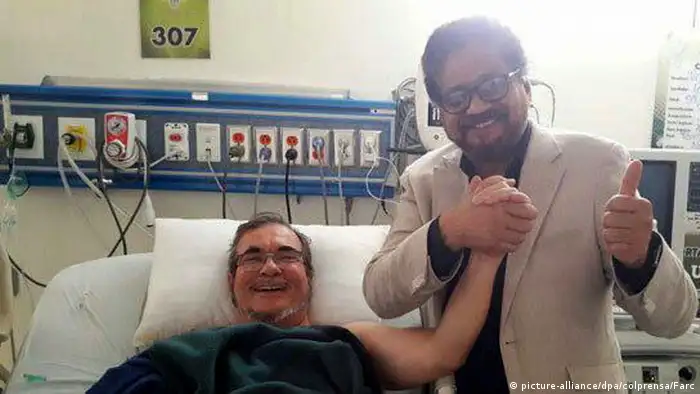 Kolumbien Farc-Chef Rodrigo Londoño nach Schlaganfall (picture-alliance/dpa/colprensa/Farc)