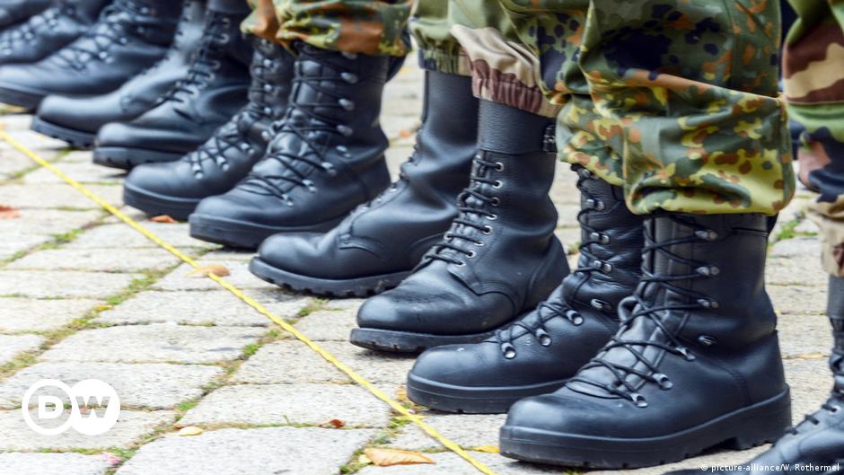 More right-wing extremists found in German military – DW – 03/09/2019