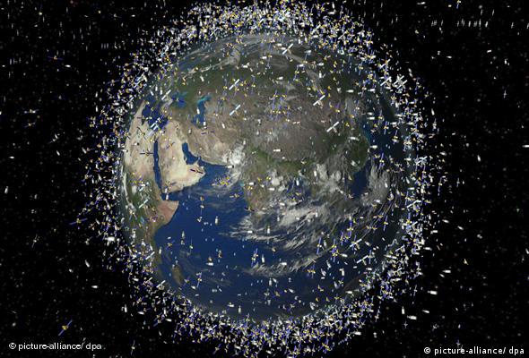 Simulación computarizada de basura espacial alrededor de la Tierra.
