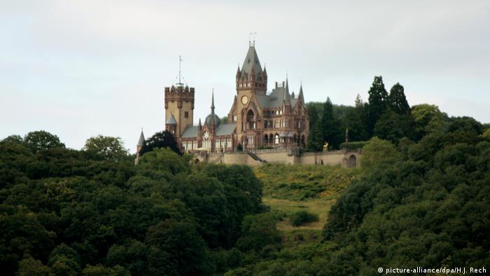 Замок Драхенбург