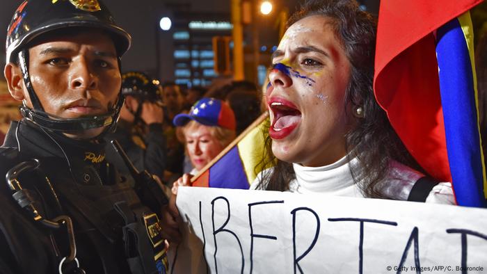 Peru venezulanischer Protest in Lima (Getty Images/AFP/C. Bouroncle)
