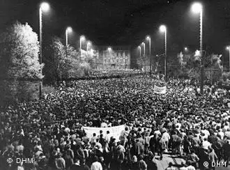 1989年莱比锡的周一大游行是导致前东德垮台的一个导火索