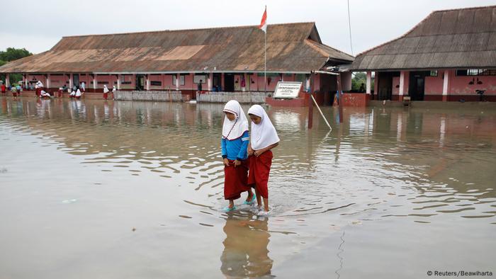 Indonesien Jakarta Leben mit täglichen Überschwemmungen (Reuters/Beawiharta)