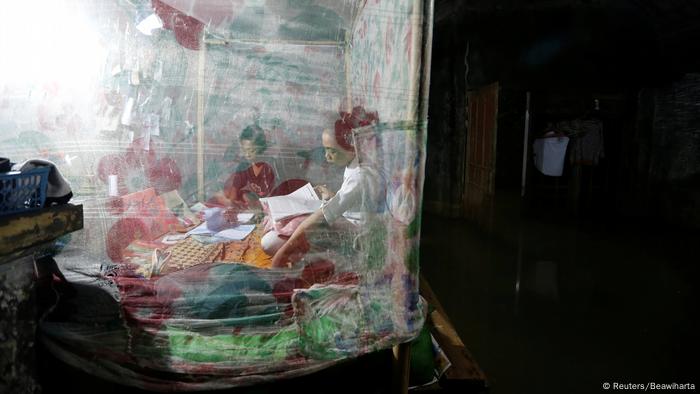 Indonesien Jakarta Leben mit täglichen Überschwemmungen (Reuters/Beawiharta)