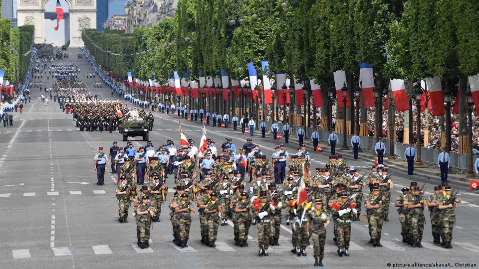 2017年7月14日巴黎举行法国国庆阅兵