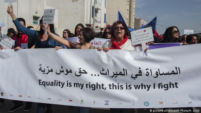 تونس حقوق المرأة والمثليين تثير الجدل حول مرجعية الدولة سياسة واقتصاد تحليلات معمقة بمنظور أوسع من Dw Dw 14 08 2018