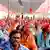 India farmers protest against falling prices in Mumbai