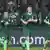 Jubelnde Bremer Spieler nach dem Tor zum 1 0 durch 3 v l Milos Veljkovic SV Werder Bremen 13 Fus