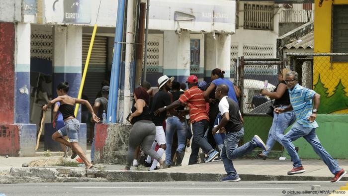 Ausschreitungen in Panama (picture alliance/AP/A. Franco)