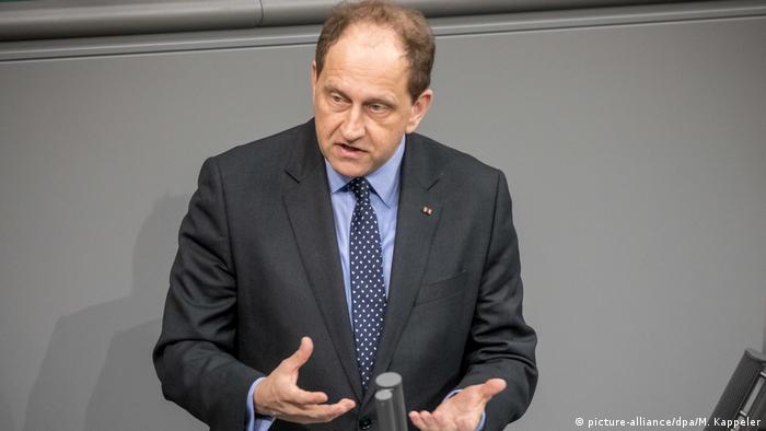 FDP parliamentarian Alexander Graf Lambsdorff (picture-alliance/dpa/M. Kappeler)