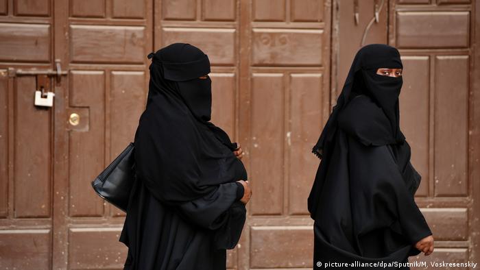 Saudi Arabia: Prince says women should 