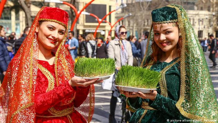 Newroz Aserbaidschan (picture-alliance/AA/R. Rehimov)