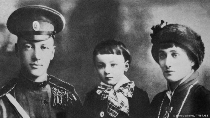 Anna Akhmatova with her husband and son