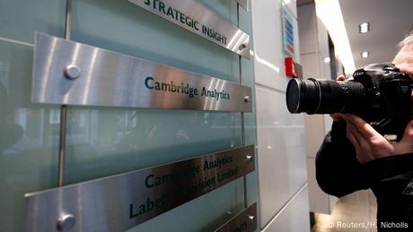 Großbritannien Sitz von Cambridge Analytica in London (Reuters/H. Nicholls)