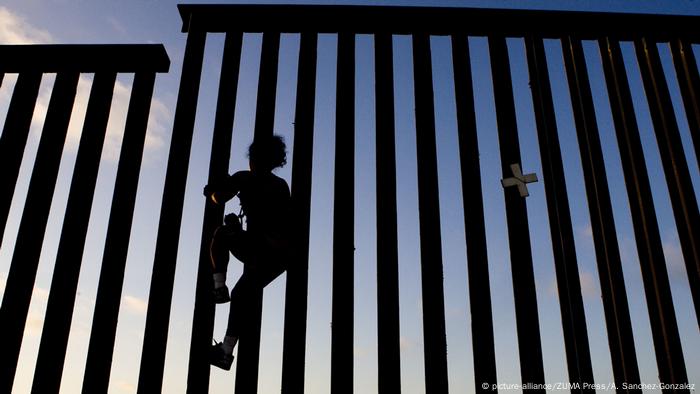 USA Mexiko Grenzzaun (picture-alliance/ZUMA Press/A. Sanchez-Gonzalez)
