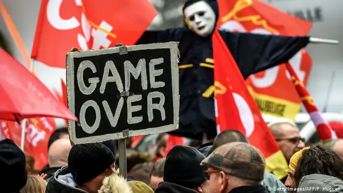 Landesweiter Streik in Frankreich Ausschreitungen (Getty Images/AFP/P. Huguen)