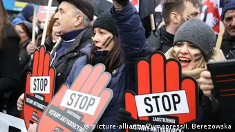 Polen Proteste gegen Abtreibungsgesetz