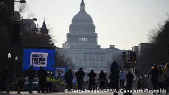 USA Schüler demonstrieren gegen Waffengesetze