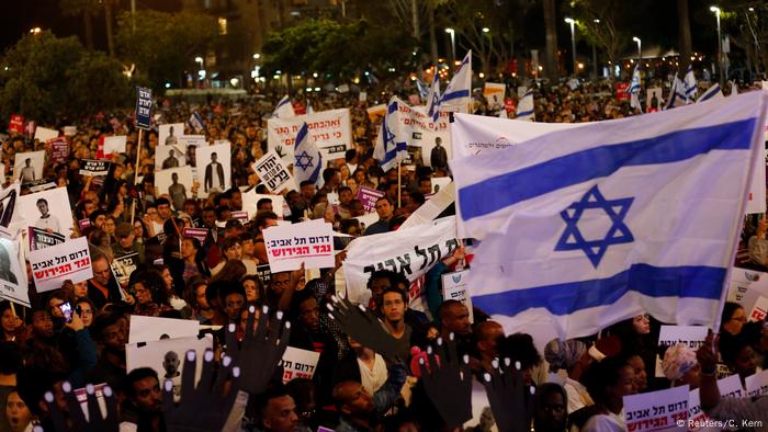 Thousands of Africans protest Israel′s mass deportation plan | News | DW | 24.03.2018