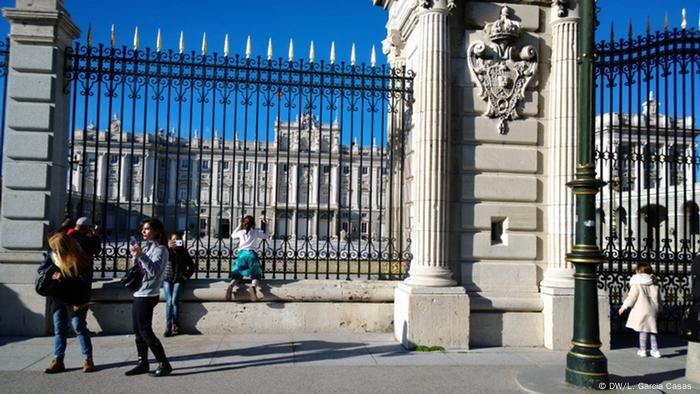 Francisco Franco Madrid Königspalast (DW/L. Garcia Casas )