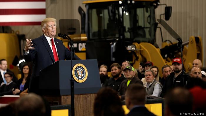 US Präsident Donald Trump vor Industriearbeitern in Ohio (Reuters/Y. Gripas)