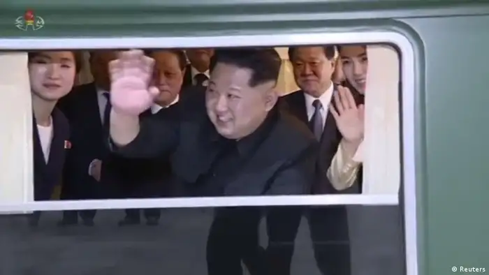 	China - Besuch von Kim Jong Un - Verabschiedung in Beijing
