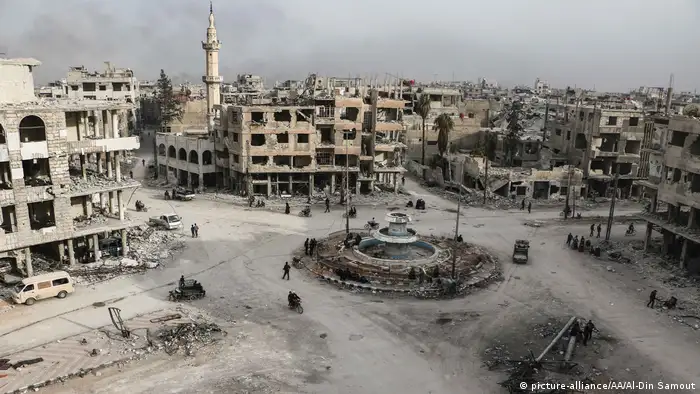 Syrian Ost-Ghouta Arbin Ruinen (picture-alliance/AA/Al-Din Samout)