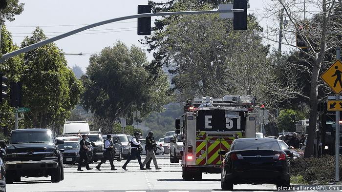 USA - Polizei-Einsatz wegen Schüssen bei der YouTube-Zentrale (picture-alliance/AP/J. Chiu)