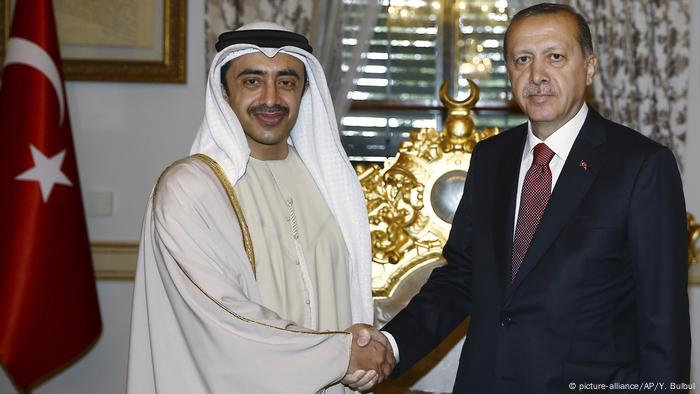 Istanbul Sheikh Abdullah Bin Zayed Al Nahyan bei Erdogan (picture-alliance/AP/Y. Bulbul)