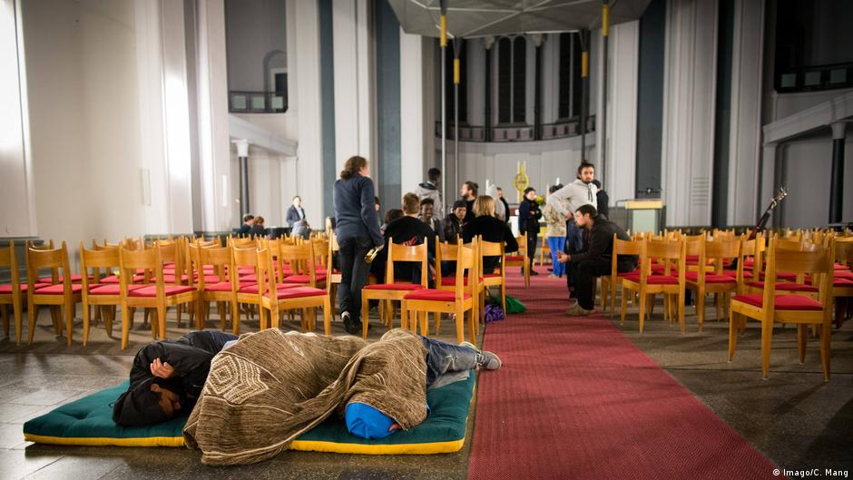 Migranti u crkvi