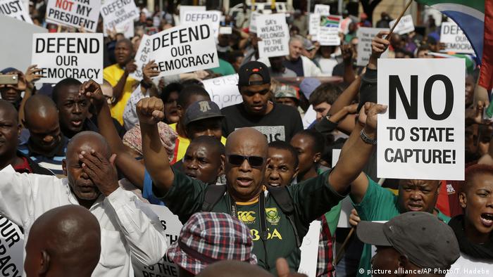 Südafrika Protest gegen Korruption ARCHIV