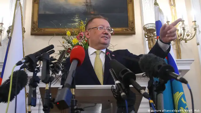 UK Salisbury Untersuchung Nervengasanschlag Skripal -PK Russischer Botschafter Alexander Vladimirovich Yakovenko (picture alliance/dpa/PA Wire/Y. Mok)