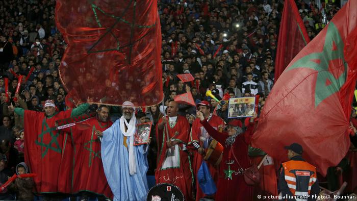 Fußball Fans Marokko (picture-alliance/AP Photo/A. Bounhar)