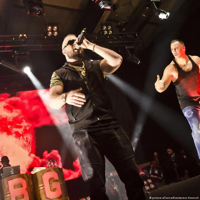 Why gangsta rap appeals to the masses – DW – 04/20/2018