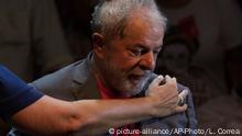 Lula proclama desde la cárcel que sigue siendo candidatísimo