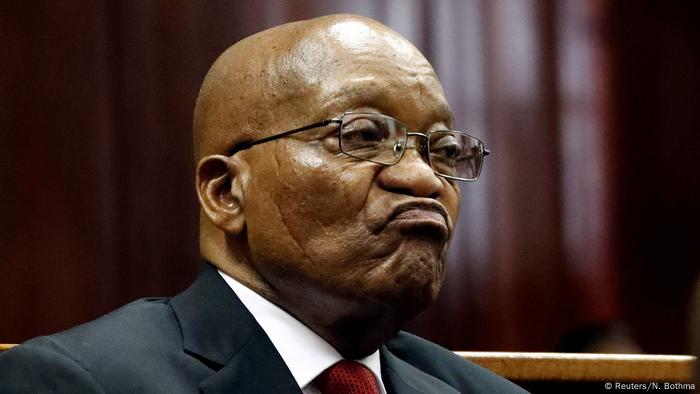 Jacob Zuma ouvido em tribunal em caso de corrupção | Internacional –  Alemanha, Europa, África | DW | 26.07.2018