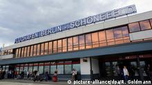 Der Flughafen Berlin-Schönefeld ( IATA-Code: SXF, ICAO-Code: EDDB, bis 1995: ETBS, als DDR-Flughafen ) ist neben dem Flughafen Tegel einer der beiden internationalen Verkehrsflughäfen im Großraum Berlin. | Verwendung weltweit