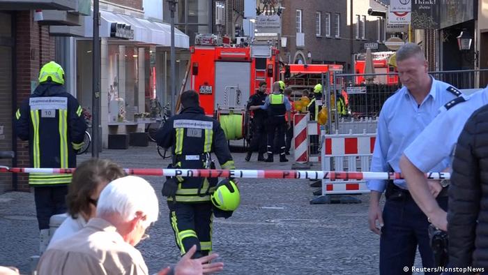 Deutschland Kleintransporter fährt in Münster in Menschenmenge - Tote und Verletzte (Reuters/NonstopNews)