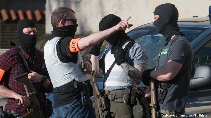 Deutschland Kleintransporter fährt in Münster in Menschenmenge - Tote und Verletzte (picture alliance/dpa/B. Thissen)