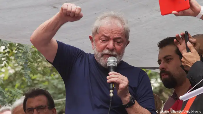 Brasilien Sao Bernardo do Campo Lula Anhänger (picture-alliance/AA/D. Oliveira)