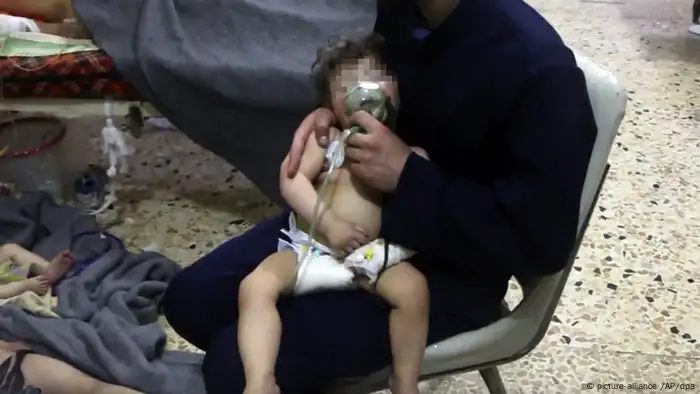 Mutmaßlicher Giftgasangriff in Syrien (picture-alliance /AP/dpa)